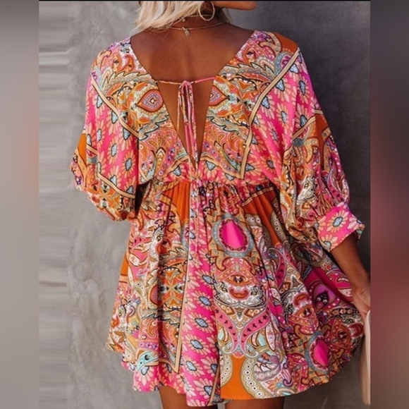 💐NEW!  V-Neck Tribal Print Ruched Swing Dress - Picture 3 of 12